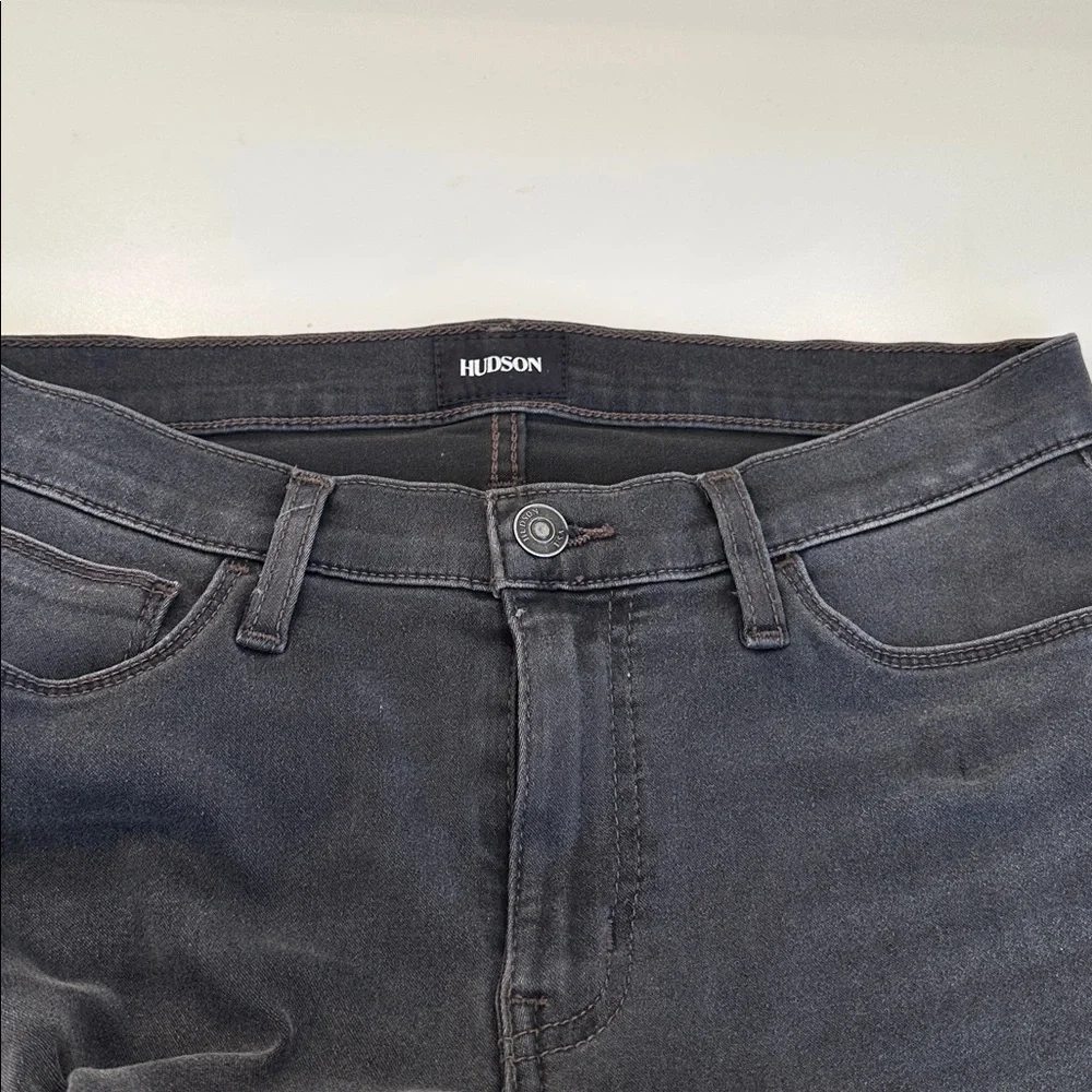 Hudson Midrise Super Skinny Ankle Jeans. Charcoal. Size 26.